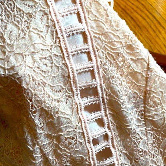 Material Girl lace sleeveless dress size S - Picture 16 of 16